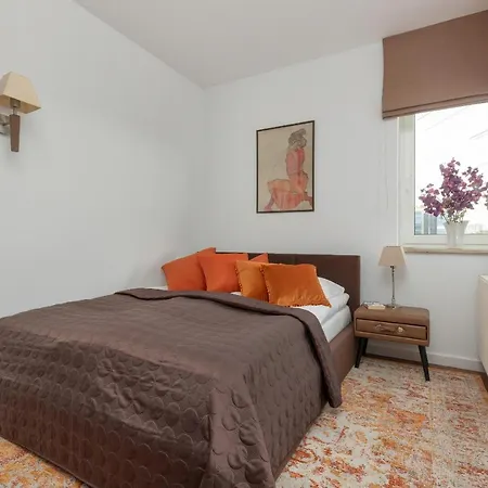 Cozy Near Airport By Renters Varsovie