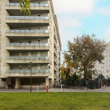 Cozy Near Airport By Renters * Варшава